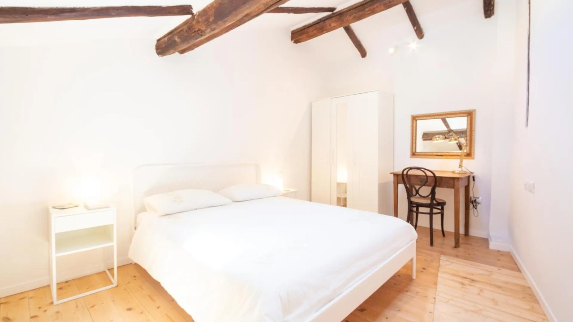 Realkasa Calari Terrace Loft Apartment Bologna